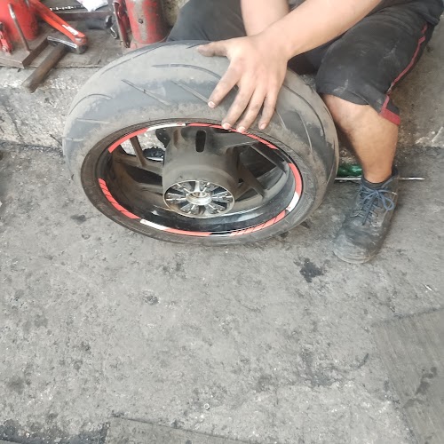 Vulcanizadora, Talachas Las 24hrs